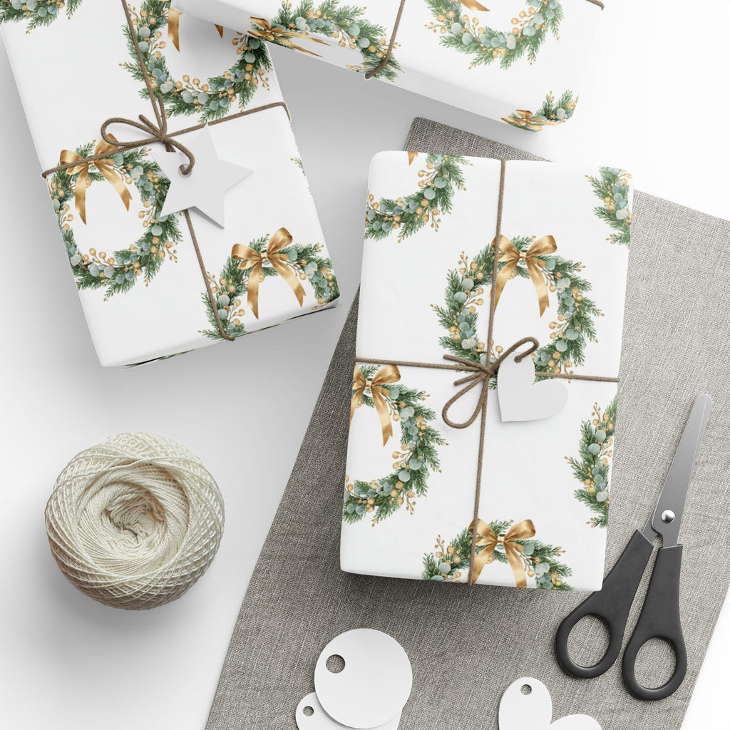 Elegant Gold and Green Christmas Wreaths Wrapping Paper | Luxury Holiday Gift Wrap | Classy Winter Decor Pattern