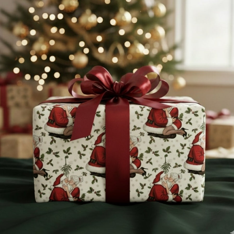 Kissing Santa & Mrs. Claus Under the Tree — Christmas Wrapping Paper